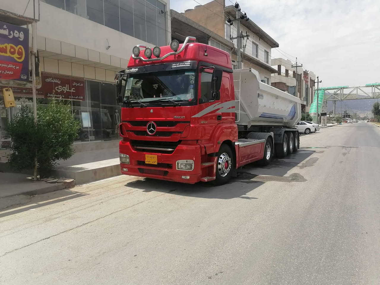 سلام عليكم 

اكسور موديل٢٠٠٥
گير: كاره با
حجم :٤٣
ريتايدر بويلر
***********
***********
