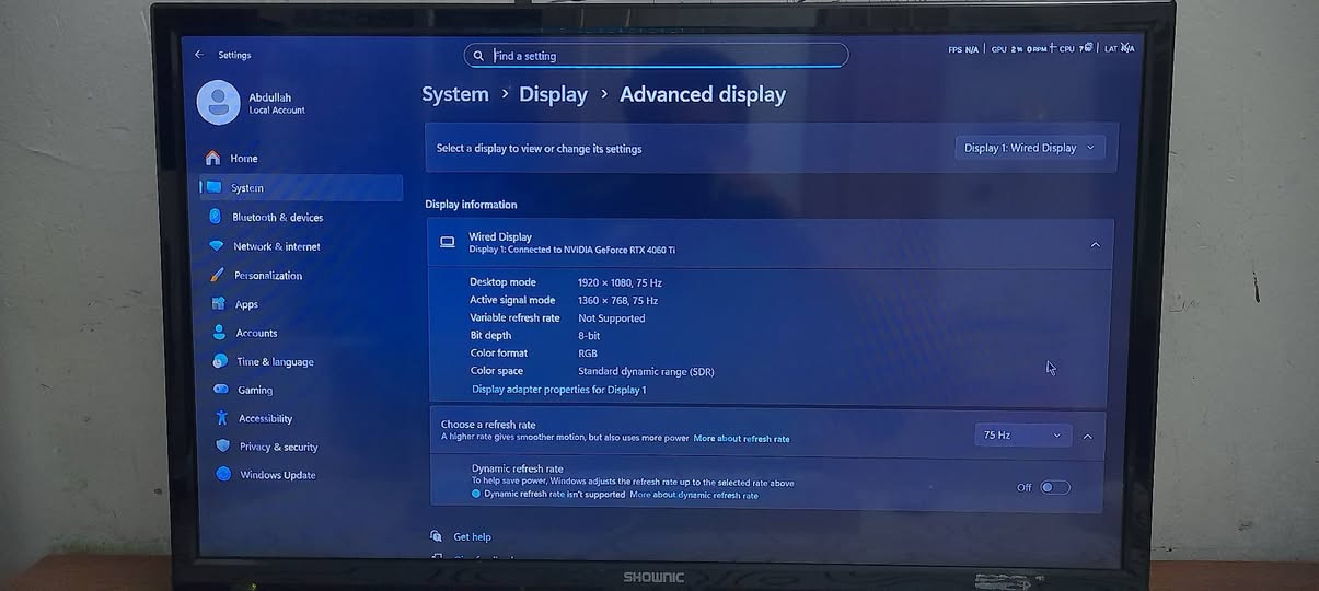 شاشة shownic 25 بوصة 1080p 75 HZ ما بيها اي عطل للتواصل ***********  والسعر 100 الف
