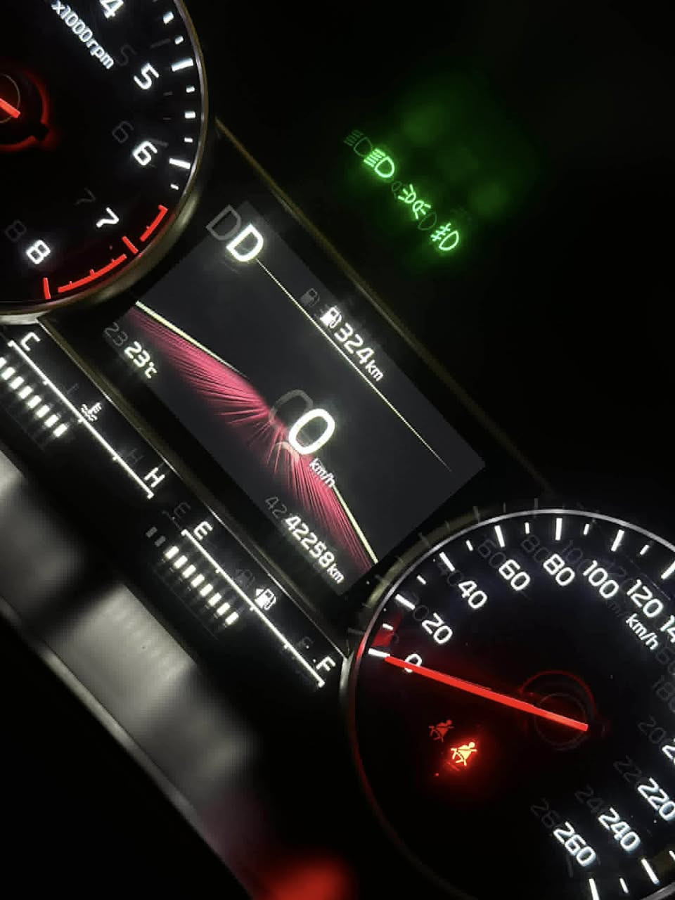 السلام عليكم
سورنتو موديل 2022 دولية للبيع او مراوس 

رقم بغداد 
ماشيه 42 حقيقي 
بنوراما 
كير ماوس 
باب خلفي كهرباء 
هندبريك بصمه
كشنات مخمل 
كشنات الامامية كهرباء 
كشنات الخلفيه كهرباء 
بردات  ابواب
مكينة 6 سلندر
3 قطع تبريد 
4 عدسات
شاحن موبايل 
حساس امامي خلفي 
كامره 
بصمه بالاضافه الى تشغيل عن بعد 
وباقي المواصفات المعروفه
ملاحظة سونار من ضمن الصور يوضح بالسيارة 
اي استفسار اتصال على 

***********
***********
