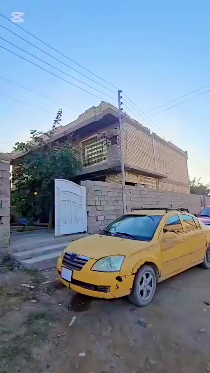 السلام عليكم حياكم الله 🌹

🔹 بيت للبيع 🏡
📍 الموقع: بغداد – منطقة طالب العلي (مدخل محطة كهرباء القدس)

📌 رقم الإعلان: 914 📣

✨ المساحة: 600 متر
✨ الواجهة: 36 متر
✨ النزال: 17 متر
✨ السند: طابو 25

📌 باقي تفاصيل البيت داخل الفيديو 🎥

⭐ المميزات:
✨ موقع ممتاز
✨ قريب من الخدمات
✨ مناسب للسكن أو الاستثمار

📞 للاستفسار:
***********
***********

مع الشكر 🌹
أبو أيمن للعقار

#عقارات_بغداد
#بغداد
#بيت_للبيع
#عقار
#استثمار
#طابو25
#طالب_العلي
#العراق
#فرصة_عقارية
#ابو_ايمن_للعقار
