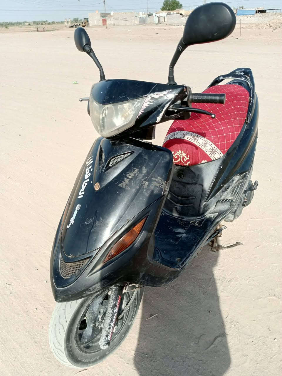 السلام عليكم دراجة ماكس للبيع كهربائياتها كلها شغاله السعر 250 وبيها مجال للشراي
***********
