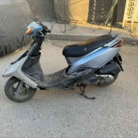 سلام وعليكم دراجة بريز سعر 200 دراجة شغالة بس ابيع كوم حديد مكان بغداد...