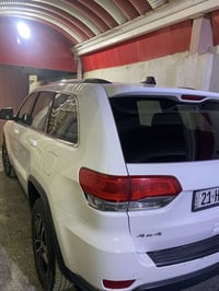 جيب لاريدو موديل 18 آكلين رقم شمالي الدولي السعر 240 تلفون 07801213597