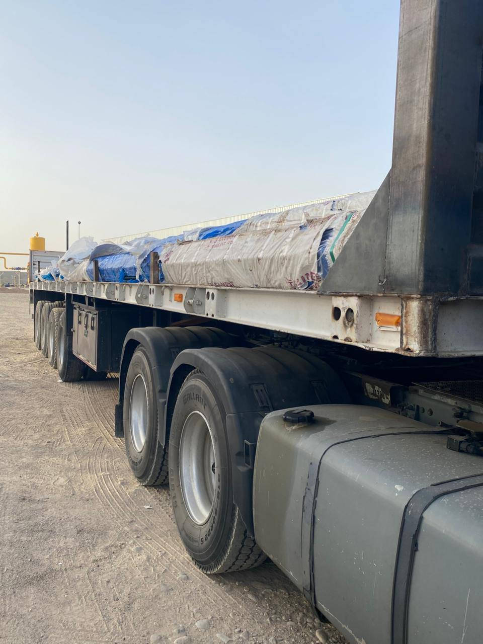 عربانه للبيع حدادي
شاصي 16 
دناكير 13 الماني 
اجناب 
طول 13/60 
اربع محاور 
تايرات نص عمر 
عربانه شغاله ع الخط 
السعر 120 وبيه مجال 
***********
