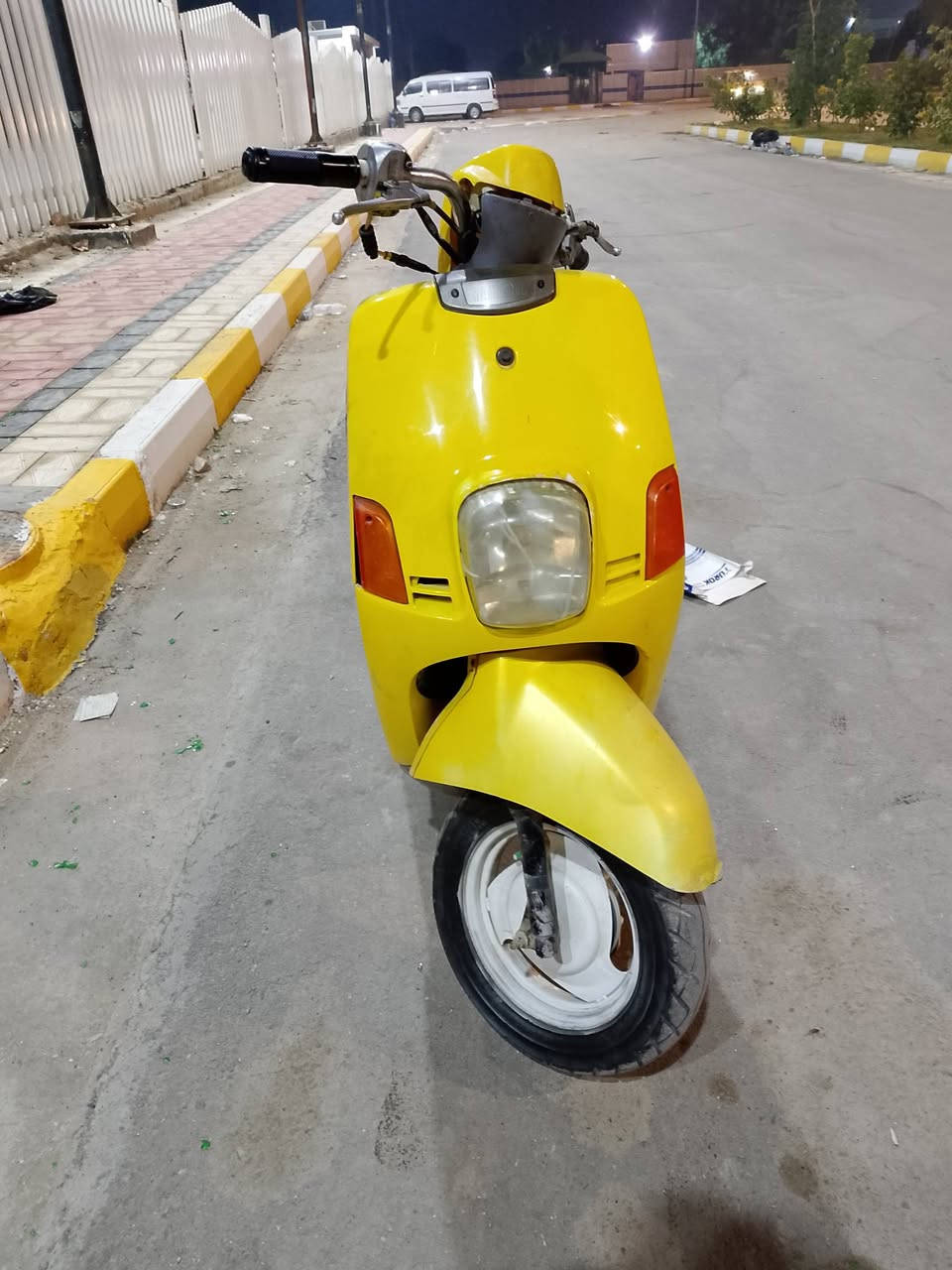 السلام عليكم...  دراجة بوليس نضيفة مفتوحة بوشة 55 شغال سلف هندر هورن بكلايت كلة شغال ونضيف مكاني ناصرية الشموخ السعر (500)وبيهة مجال ***********
