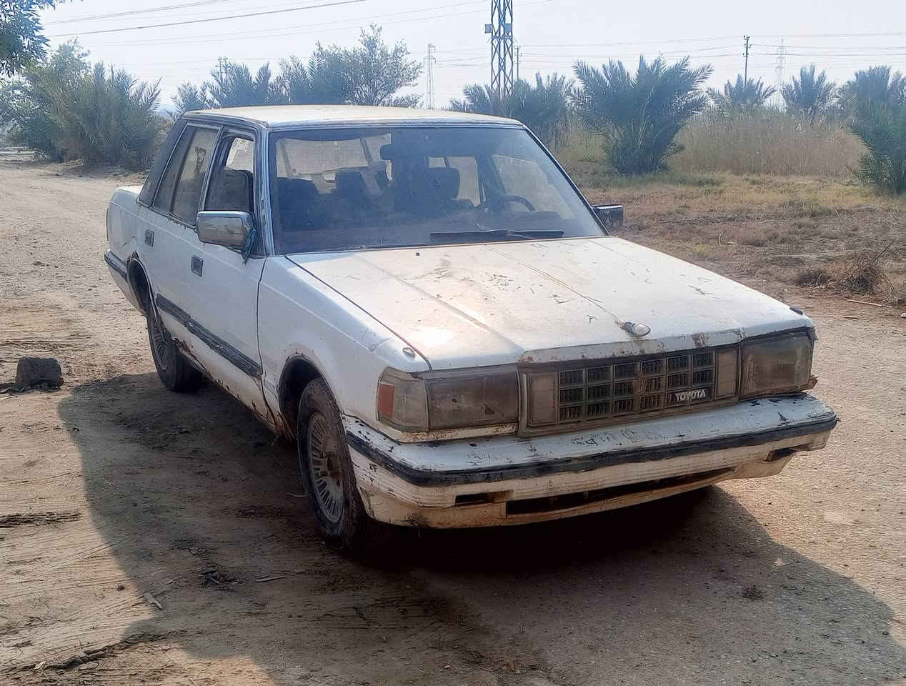 سوبر للبيع موديل 86 رقم انبار راعيه موجود ابيع شوف العين سيارة شغاله وتمشي سعره مناسب ***********
