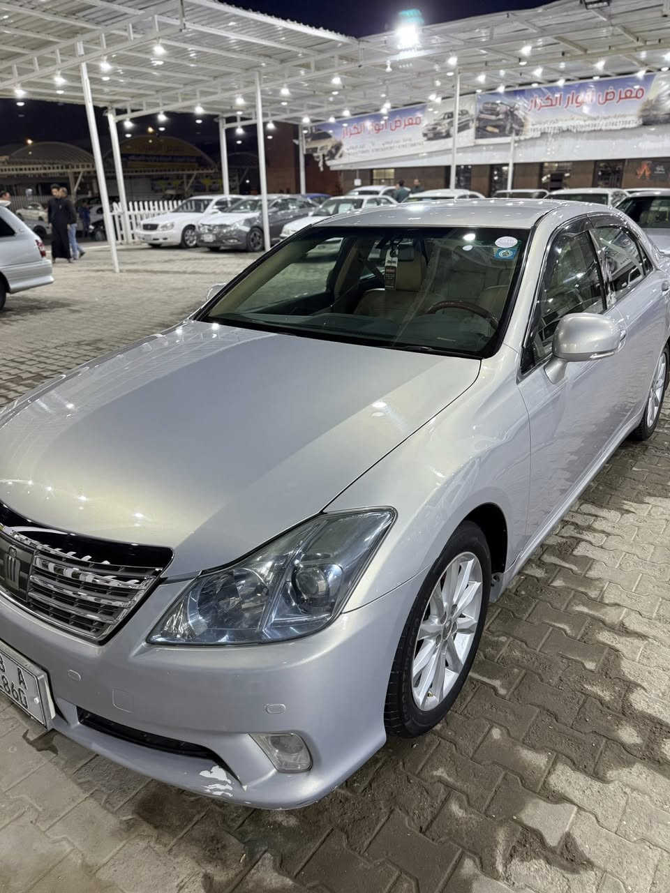 سلام عليكم تيوتا كراون حوته 2008 كفاله رقم نجف بسمي 6 سلندر 3500 تحويره نجف فوك وجوه دشبول هادي حتيته السعر 145 وبيه مجال ***********
