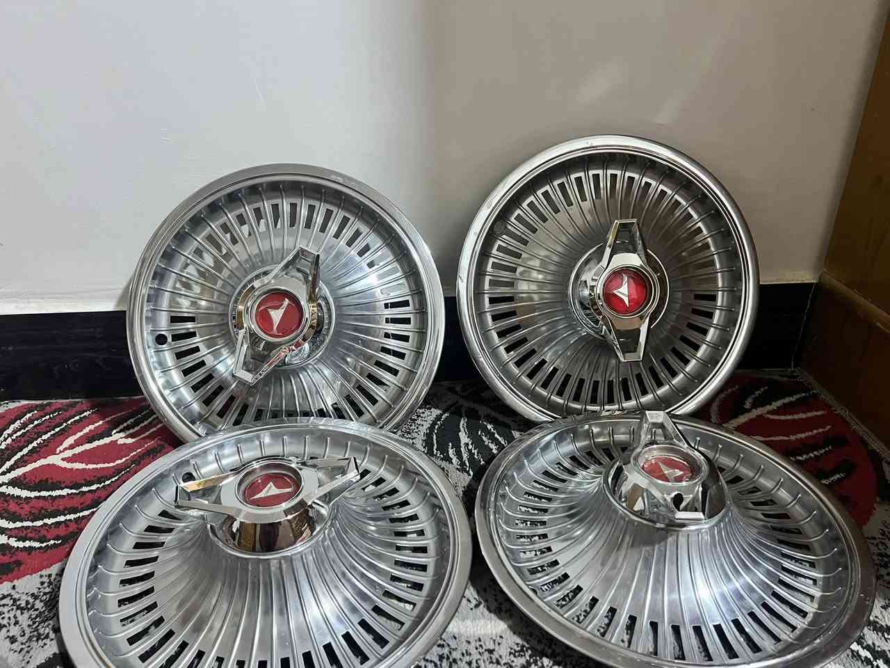 سلام عليكم عندي تخم كبات للبيع 
بس واحد بي ضربه مثل ماموضح بل فديو 
رقم ***********
