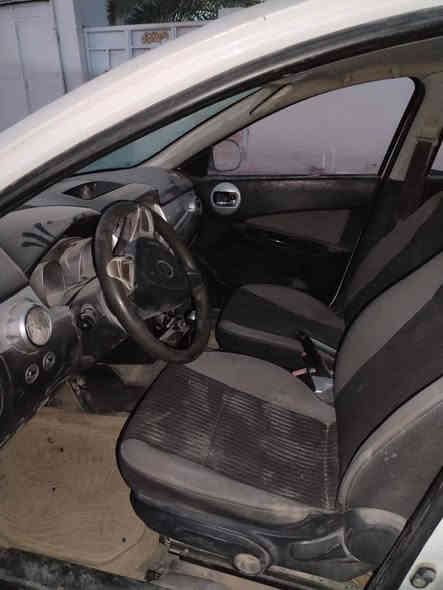 سياره للبيع نوع فاو مديل ١٥السعر خاص رقمي ***********
