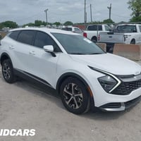 موجود سبورتج 2024 امريكي لون ابيض Ex فقط جاملغ تبديل بلادي بدون دواخل ...