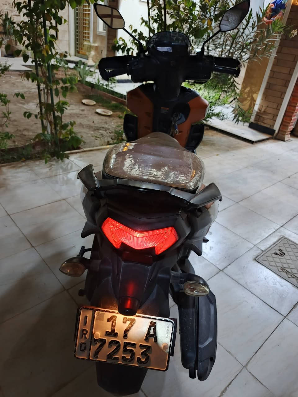 دراجة ZR2022 مرقمة مثنى لوحات انكليزي ب اسمي ثاني يوم مداور باسمك 

الدراجة برغي واحد ممفتوح بيه شي وبانزين محسن ودهن موتل درجة اولى السعر مليونين وستميه 2.600 وبيها مجال 
تواصل واتساب او اتصل ع رقم👇
***********
