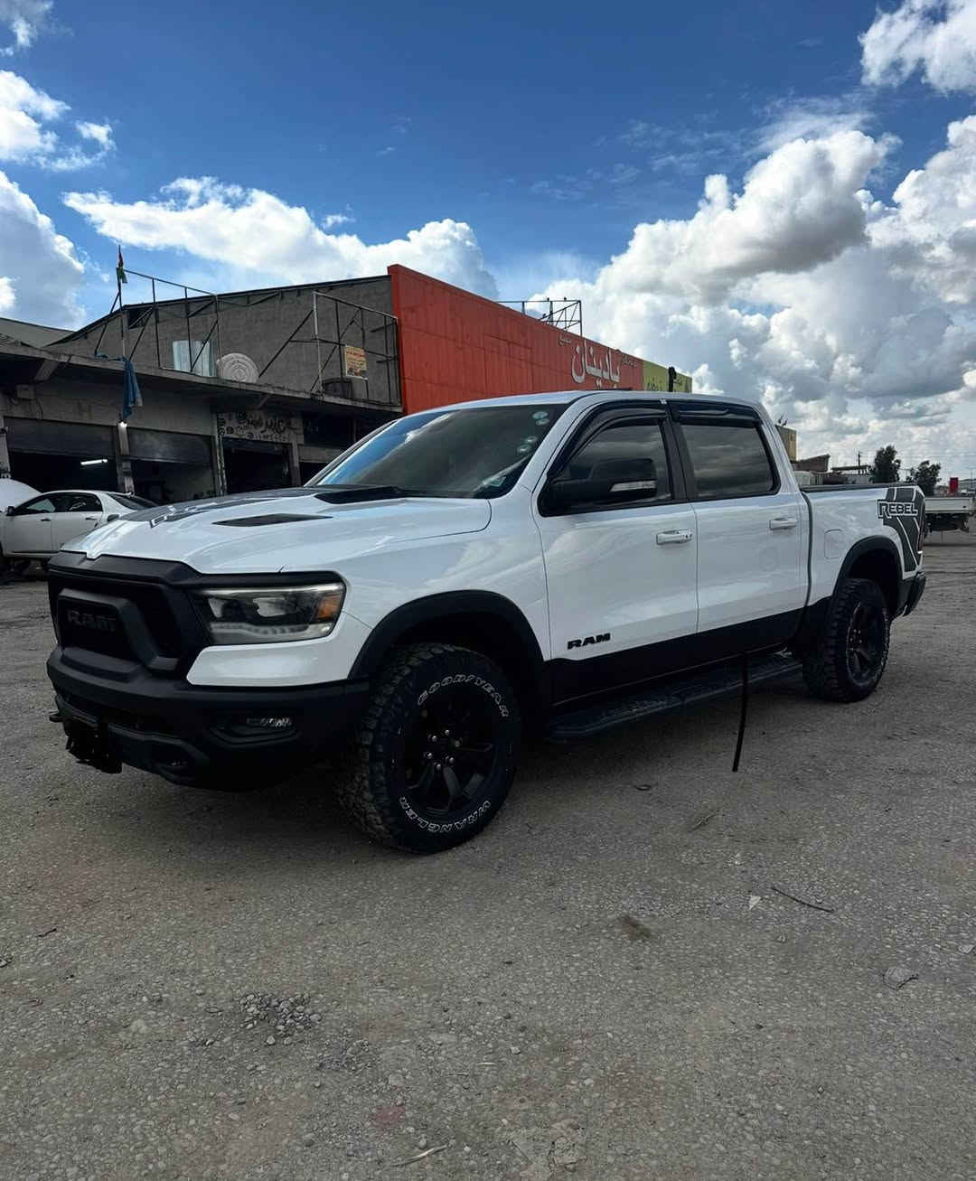 رام Ram 1500, Rebel , BlackTop,2022
كلين بدون حادث لا صبغ لا تعديل
__________________________
🚗النوع: Ram1500, Sport, BlackTop, 2022
🔞الفئة :REBEL , BlackTop
⚔️ السيارة رقم اربيل
🔥🎗الموديل:2022
💯المسافة المقطوعة: ‏62،000mile
🌐 مكان السيارة اربيل
⚔️ المحرك cylinder 5.7L 8
☎️للاستفسار اكثر :
 اتصال7517301200
واتساب7731325902 أربيل, العراق


**إذا كنت صاحب هذا الإعلان وتريد حذفه لأي سبب، رجاءا أرسل رسالة إلى الدعم الفني**