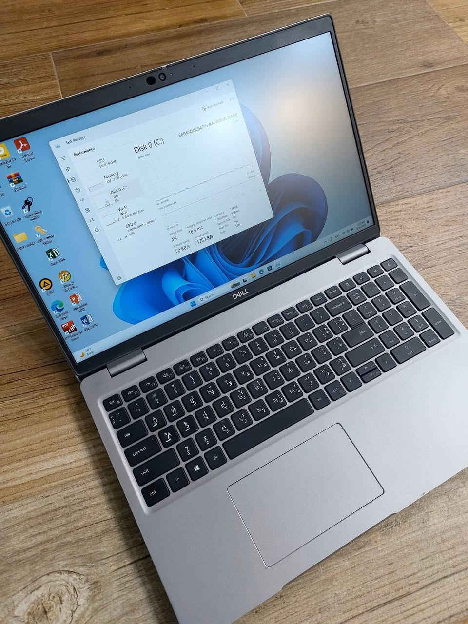 لابتوب    Dell Latitude 5521 Ci5 11th 
بمواصفات مناسبه للبرامج  المكتبية  والحسابية والتصفح والأمن السيبراني  .
بسعر 475 الف دينار عراقي 
Cpu Ci5-11400H          جيل حادي عشر 
حرف المعالج H
Hard 256GB nvme قابل للتطوير 
Ram 8gb ddr4         قابل للتطوير 
15.6 screen 1920x1080 FHD
Back-light Ar-En ضوئي 
Charger dell شاحن اصلي 
يمكن للزبون فحص اللابتوب وتشغيله والتأكد من المواصفات قبل الاستلام  اللابتوب.
نسبة النظافة 97%
ضمان لمدة خمسة أيام للفحص في حالة وجود خلل مصنعي تستبدل بنفس الموديل حصرا 
عنوان المكتب بغداد شارع الصناعة مجمع الرياش مكتب اليسر للتواصل والحجز ***********

