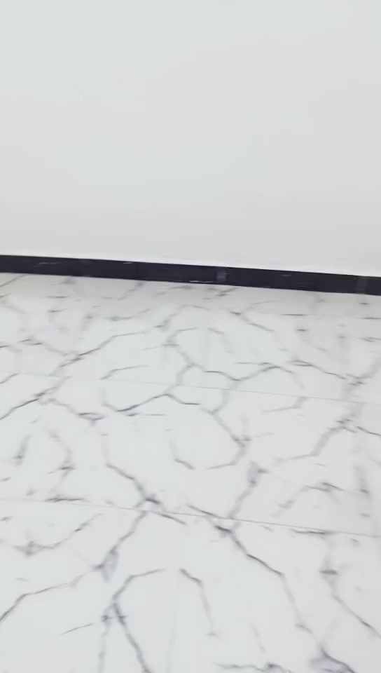 الدار للبيع طابو صرف 
بناء طابوق سقف عكاده دار ترميم جديد نظيف جاهز الموقع الدارالسيناويه مدرسه صفي الدين قرب الحديقه على شارع 20 متر قرب مجمع بشير الدار غرفه ديوانيه هول مطبخ حمام داخلي صحيات خارجيه ارتفاع الدار 3 م ونص السطح شتايكر  السعر 70 وبمجال 
لتواصل ***********
