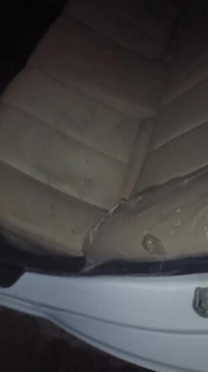 عل بركه الله (للبيع) 
...  النترا  2011 خليجي
رقم بغداد بأسمي تحويل ثاني يوم سنويه 2028 حجم المحرك 1،600 
حادثهه باب عكس السايق 
  السياره مجفته صار شهر خير من الله سياره تخبل وناعمه تخم تاير جديد تبريد ثلج 
السعر ( 110) $ وبيها مجال 
مكاني بابل الحصوه 
الأستفسار
***********
