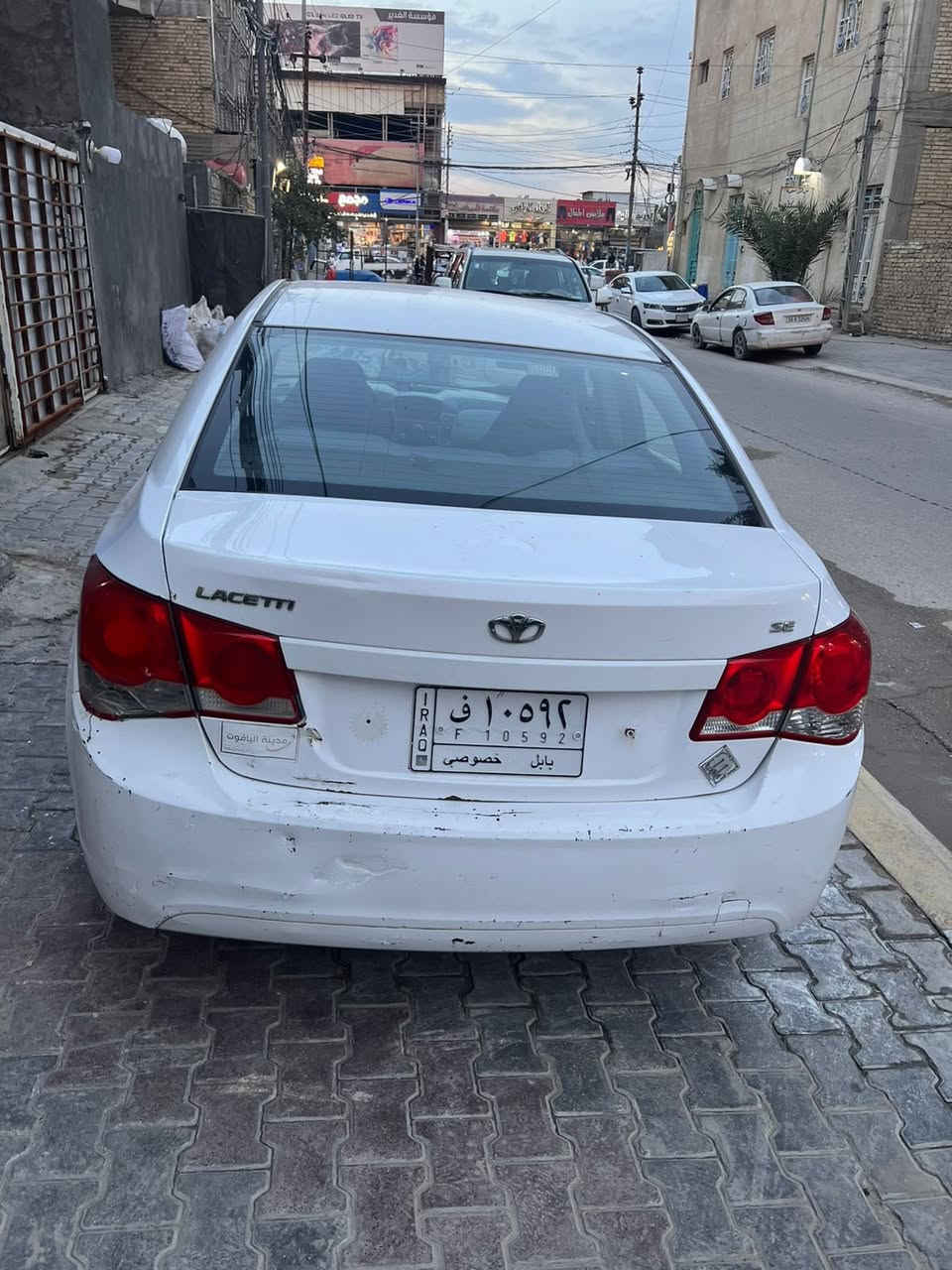 السلام عليكم سيارة دايو لستي 2009 كفاله ماعداطخه صغيره وره باب الصدر 70 وبيهه مجال مامتواجد علفيس كربلاء للاستفسار ***********
