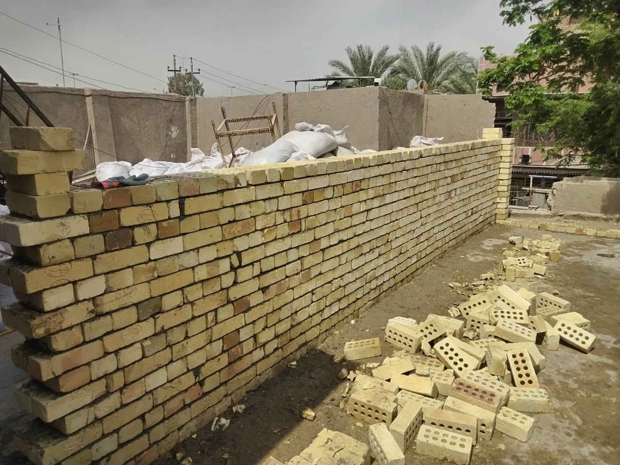 خلفه بناء من بغداد شغل درجة أولى استلام مهندس متفرغ حاليا ***********

