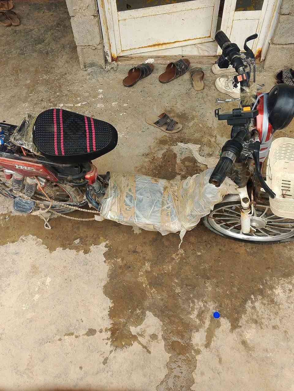 سلام عليكم ورحمه الله وبركاته اخواني باسكال شحن للبيع نضيف شغال بطاريات جدد بل جيس العنوان ديالى الخاص قريت الاسود الصغير ام المدارس للشراي تواصل على الواتساب *********** والسعر 125 وبي مجال للشراي
