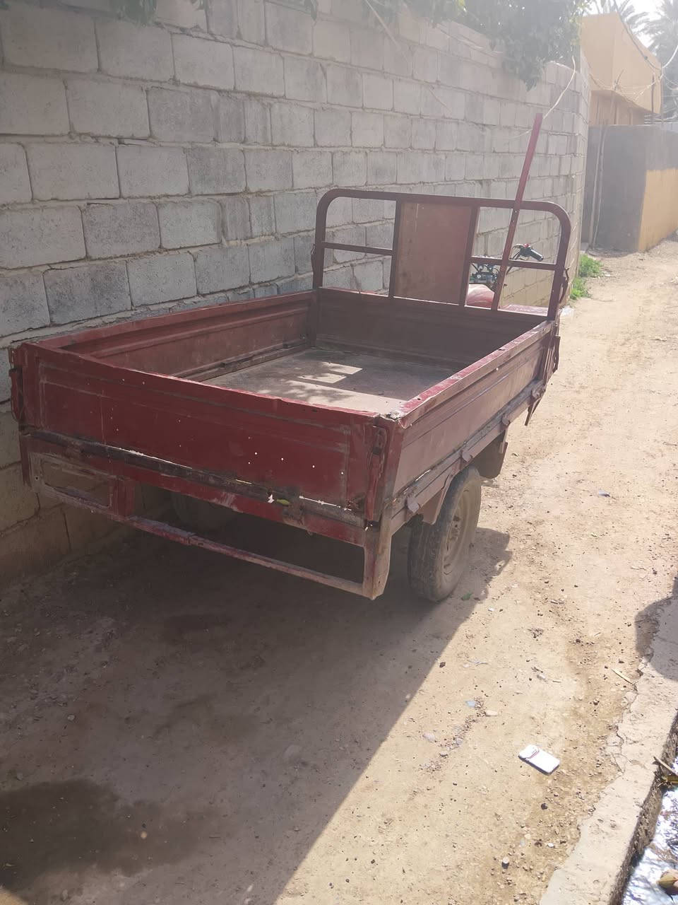 البيع
اورق ماكو 
سعر 500وبيهه مجال 
***********
