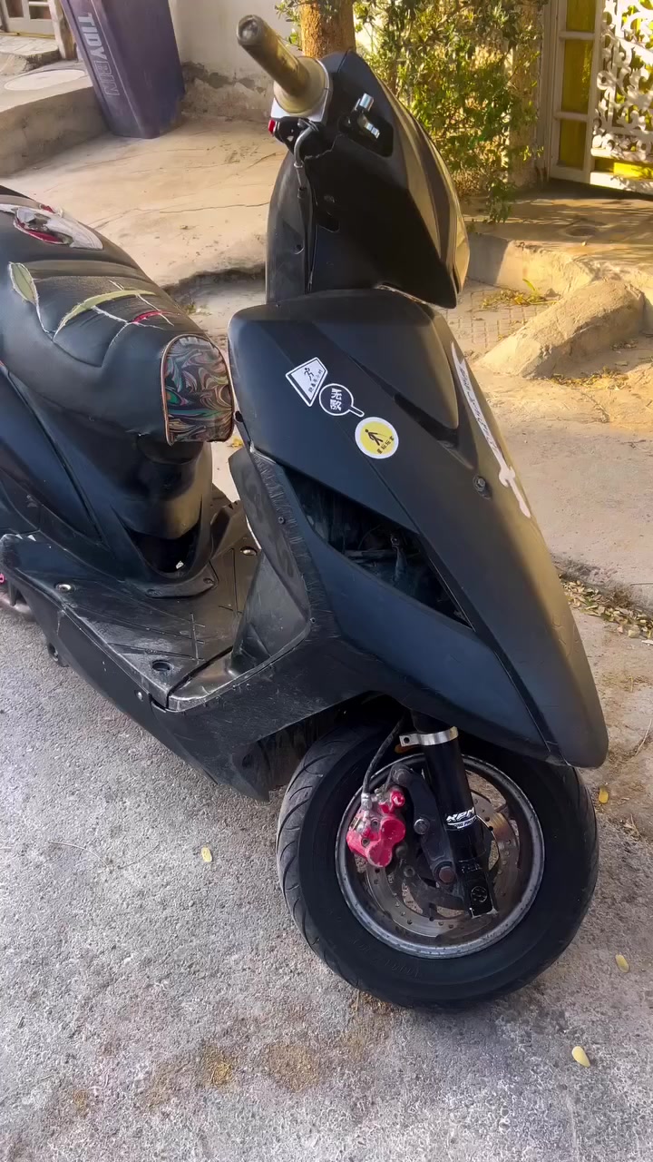 دراجه ثعلب بيع او مراوس  58 كفاله نضوح وتبخير شلعه وعدل اشك الكاع ادك ال 120 وتعبر  بيهه مازده جيتي ار وعداد الكتروني وعدسه ويدات سكليتر يدات بريك عضمه ان سي واي صدر ار بي ام اصلي تطوالت فج وياله رياضي اصلي تفصيخ صالنصه صجميه بوشتين كلجات دبليو اف امامي خلفي مختلف كشن اربع ولفات قبق فلاوين قطرت دهن دبليو اف قطرت اكسل دبليو اف دراجه كلهه مزوده بس الدبلات الخلفي بلادي وبيهه وياله اصليات  وسلف رياضي اصلي وبيه تعلاكه
مكانه الثعالبه ***********
