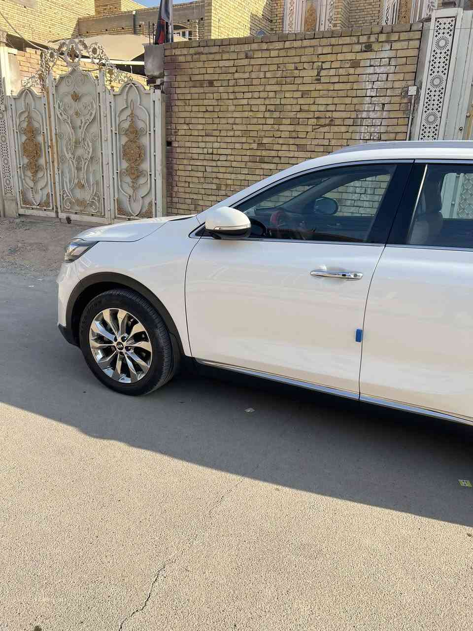 كيا سورنتو 2020 جيتي لاين
كفاله عامه من التبديل والصبغ والبارد
رقم ذي قار بسمي

ماشيه 100 الف
فول مواصفات 

1_حجم محرك 6سلندر كفاله

2_تحكم ستيرن 

3_كروز سرعه (تحكم سرعه بالستيرن) 

4_شاشه بلاديه ل

5_ شاشه ترحيب (((( جي بي اس)))) 

6_يدات نيكل بلادي 

7 منظومه زنون بلادية 

8_لدات امامي خلفي 

9_علامه سورنتو بالدوسه 

10_مري جانبيه شفط كهربائي 

11_كشنات جلد بلادي علامه جيتي 

12_بصمه تشغيل +بصمه ابواب 

13_ أشاره ترحيب باليدات عند الاقتراب 

11_كشنات كهرباء عدد 2 

15_حساسات امامي وخلفي 

16_لايت ثلاث عدسات بلادي 

17_انظمه قيادة عدد 4

18_ 3قطع تبريد  (كشنات تدفئه تبريد) 

19 _سبعه راكب (((((دبل شباك)))))

20_صندوق كهربائي 

21_عدادالكتروني

23_بردات خلفيه بلادي 

24 _جام اتو +حاكيه بلوتوث 

25 _ويل ستيل حجم 20

26_شحن واير الفحص 

28_ فابلون شركه بعده 

29 _محرك كير كفاله عامه شرط من كلشي 

30 _سياره جديده بمعنى الكلمه واحله من الصور 

31_ اعتذر عن مراوس فقط بيع 

32_صدر شركه مامبدل شي

33_ سياره سبير مانازل شركه 

سياره جديده ربع ماتصرف

تحياتي لكم جميعاً 

رقم صاحب السيار***********
ملاحظة دك جرس بمعدل 120
مكان سيارة شطرة
