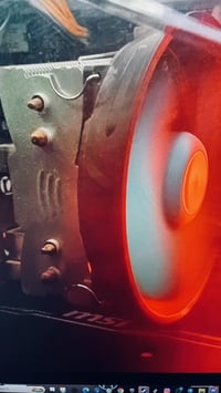 عندي ذني القطع مراوس B450من براند معروف ومعالج رايزن 53600 اوبيع السعر...