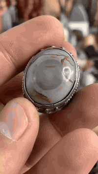 جزع يماني قديم فضه عراقيه ٩٢٥ اي قطعه ٦٠ الف يوجد توصيل ***********
