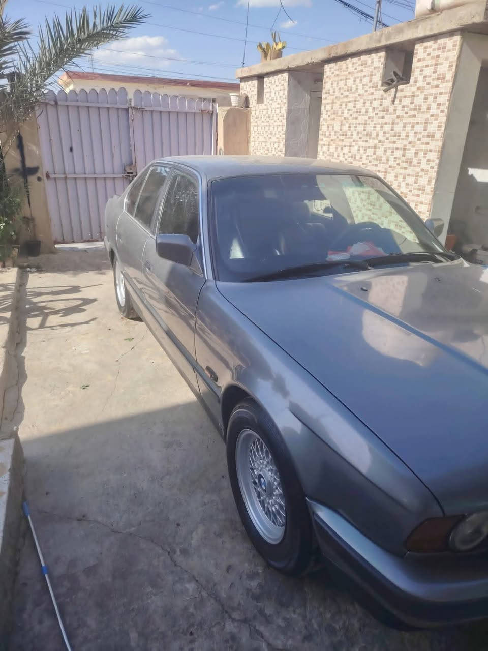 للبيع سياره بي ام525  رقم ألماني سنوية جديد نينوى  فول كير اوتوماتيك موديل ١٩٨٨ كاربون موجود شرط التحويل سياره شرط من العاميه للدعايه بدون اي حادث اوتبديل وضع الشركه شرط من ال عميه للدعايه مصبوغه عام فقط  جماليه محرك أثر رخوا كير شرط محرك فل   طخم امامي خلفي جديد كهربائية كلها شغاله السعر
 53 ورقه الاستفسار الاتصال على الأرقام *********** *********** تحياتي للجميع
