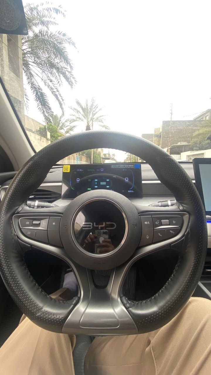 سلام عليكم BYD  سيل 5  سياره زيرو ماشيه 7000   لون رصاصي رقم بغداد سياره باسمي تحويل ثاني يوم  عنواني بغداد الدوره *********** 

18.300 
بيها مجال حك جيه  ملاحظه مرقم مو بدون رقم
