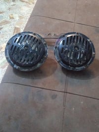 هورن شغال للبيع ما اعرف نوعيته أو اسمه للتواصل 07773185129