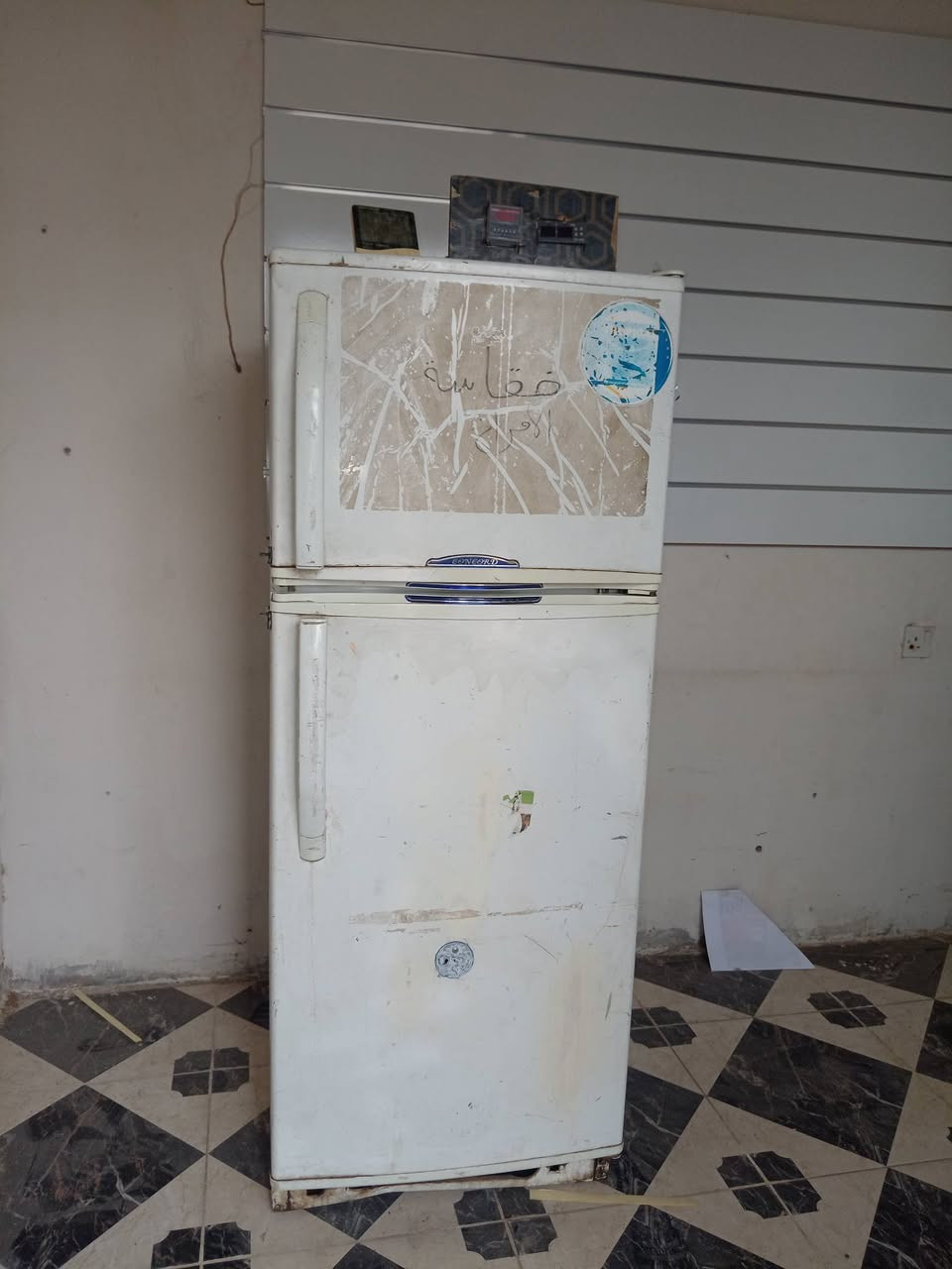 فقاسة البيع وتماتيك سامراء ناحية المعتصم الرقم ***********
