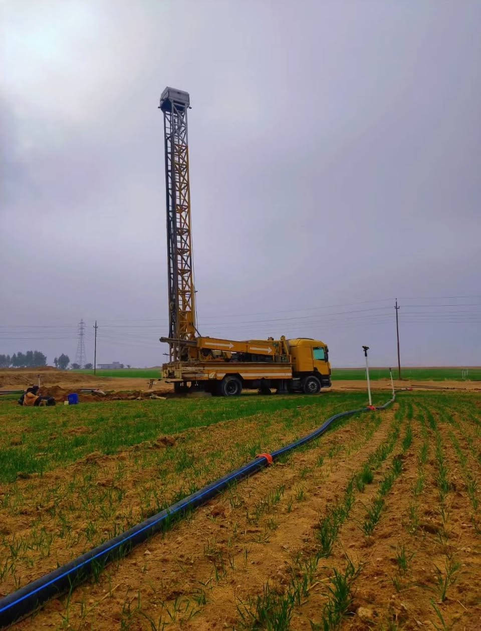 مكتب الخزرجي لحفر الابارالارتوازيه حفر وتنضيف الابار نعمل في جميع المحافظات للاستفسار الاتصال الارقام التاليه
***********
*********** علاوي الخزرجي
