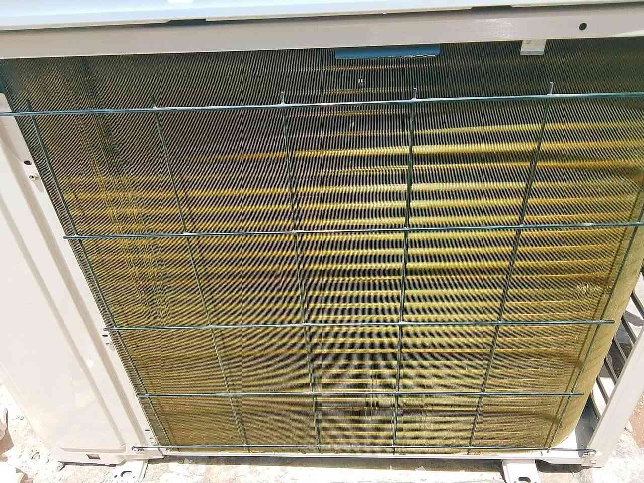 السلام عليكم سبلت رويال الرحماني 2طن جهاز مستخدم 3اشهر  جهاز جديد بعده بضمان مال شركه جهاز كامل ***********

