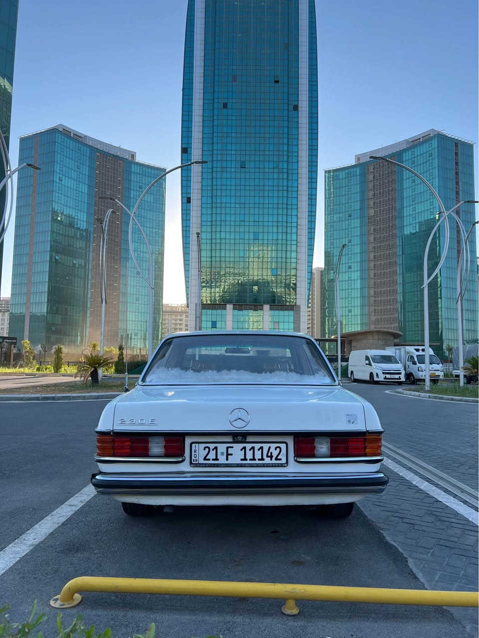سەرەتا بە ناوی خوا مارسدیس کلاسیک مۆدێل 1982 بۆ فرۆشتن یان خود گۆرینەوە سەیارەکە بەس ماشالله ئەویت نمونەیە لە جوانی حیزام سبوغە بۆ جوانی بێ لێدران سەیارەکە مەکینەی بەطەیە مواسەفات گێر تۆماتیکە سلایتە تەبریدە ناو زەردە کوشین جلدە گێر و مەکینەو کارەبای هەموو بەشەرت رەقەموو سەنەوی تازەیە بەشەرتی بەناو کردن سعر 57 مجال 
رەقەم مۆبایل :5699 861 0750 Frankfurt (Oder), BB


**إذا كنت صاحب هذا الإعلان وتريد حذفه لأي سبب، رجاءا أرسل رسالة إلى الدعم الفني**