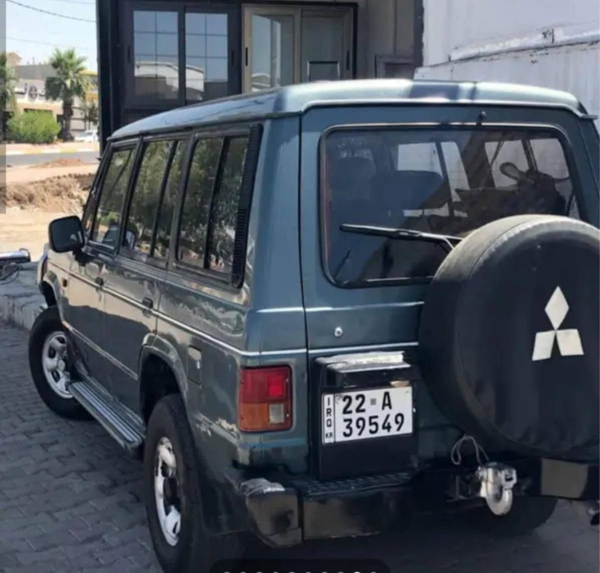 السلام عليكم باجيرو موديل 90سيارة حلوة ونضيفة لاصبغ ولا ضربة دواخل جديدة تبريد شغال كلشي شغال سيارة مال جناي مكان بابل الحمزة الغربي السعر 55بيهة مجال قليل والموشراي لايكسر بلسعر الن اكو حتة ب20(رقم صاحب السيارة***********
