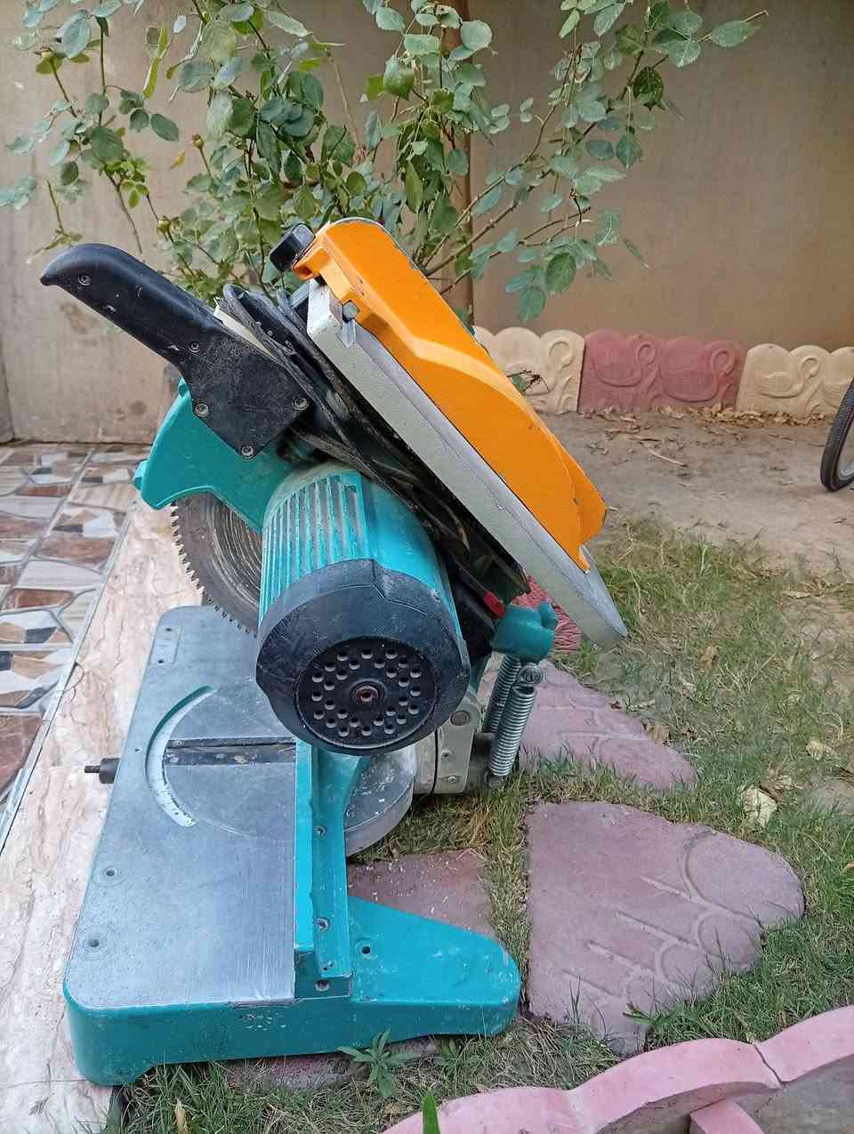 سلام عليكم
کتر یڵماز البیع اب سعر مناسب 
***********
