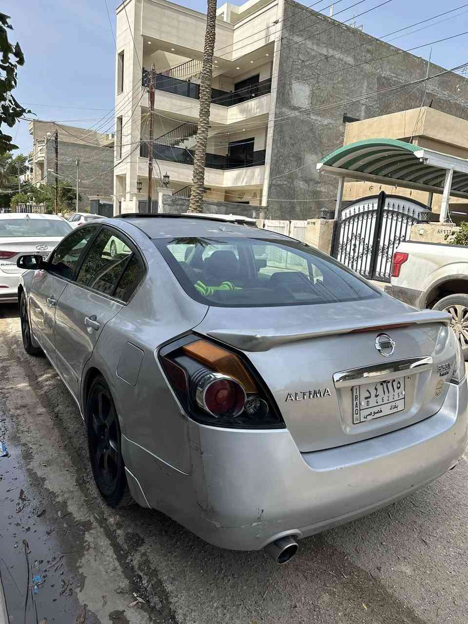 السلام عليكم، نيسان التيما 2008 فول وارد امريكي
محرك 3500 V6
بصمة تشغيل وابواب
فتحة سقف 
كشنات جلد وتدفئة بالكشنات 
شاشة وكامرة 
 رقم بغداد  بأسمي
 سنوية تنتهي 4/25
 المكان بغداد 
السعر المطلوب 65 
***********
