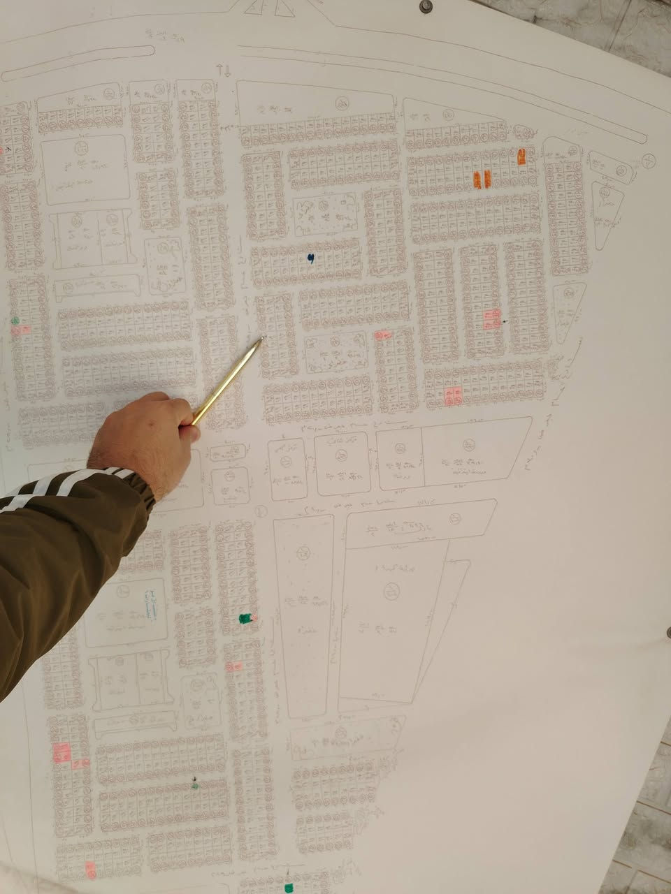 #قطعة أرض للبيع طابو صرف أرجيبات تجاري موقع مميز
#رقم القطعة ٣٢٧/١
#المساحه200
#الموقع أرجيبات شارع ٢٥ متر الوسطاني تجاري
#السعر خاص لطفا
عنوان المكتب السند سايدين كوباني قرب صيدلية غصن الزيتون ***********
