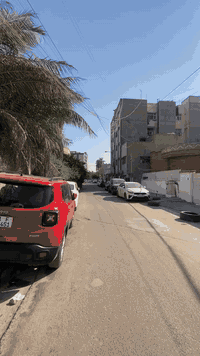 سلام عليكم
بيت طابو صرف المساحه 1000م

الوجهه ٤٠ النزال ٢٥

الكراده خارج قبل شارع العطار وقريب عن الشارع العام ركن بيه وجهين محله ٩١٠ زقاق ١٠ تحويل مباشر السعر للمتر ٣٠٠٠ دولار قابل للتفاوض للاتصال ***********الوكيل.
