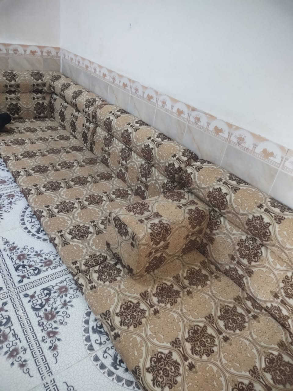 جلسات عربيه البيع نضيف كلش ناصريه مركز
***********

