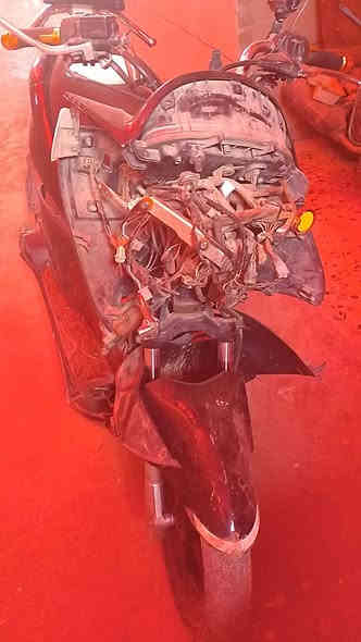 دراجه بي سي اكس جيل الاول بيه حادث الكفرات الاماميه فقط مكينه 150ناعمه خير من الله حرف A مكينه ممفتوحه جيب فيتر وافحص مراوس حسب القناعه لبيع أو مراوس الرقم ***********
