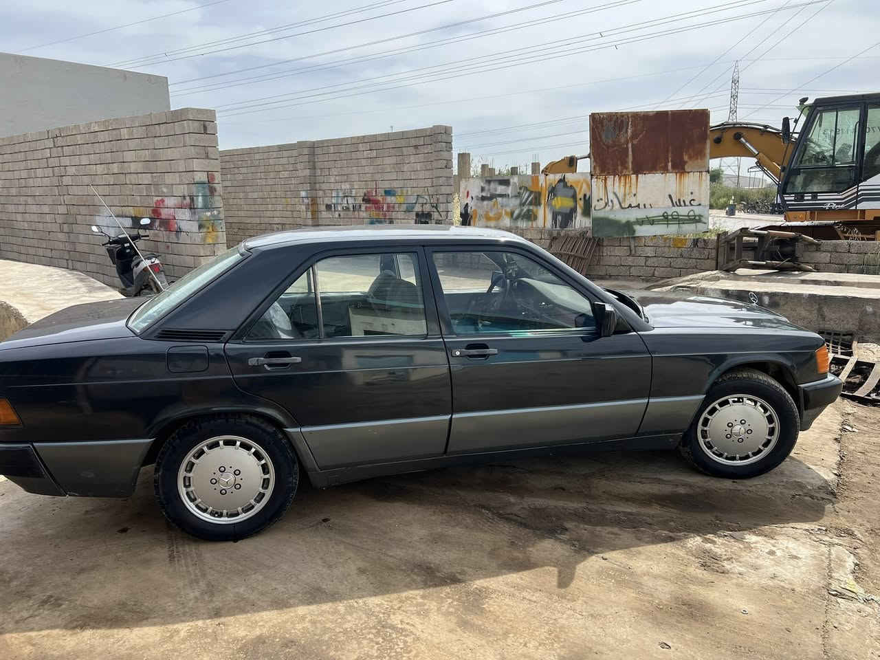 سلام عليكم مارسدس1991 حجم 190
صبغ جمالية 

تبريد 

قفل مركزي 

بور استيرن 

محرك عنكبوت 4

كير شرط 

طخم جديد 

سعر 55 بي مجال 

***********

