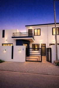 مجمع النخيل السكني • ٢٠٠م • طابق ونص