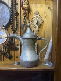 دلة بغدادي • ٢٧سم • نضافة ١٠٠٪