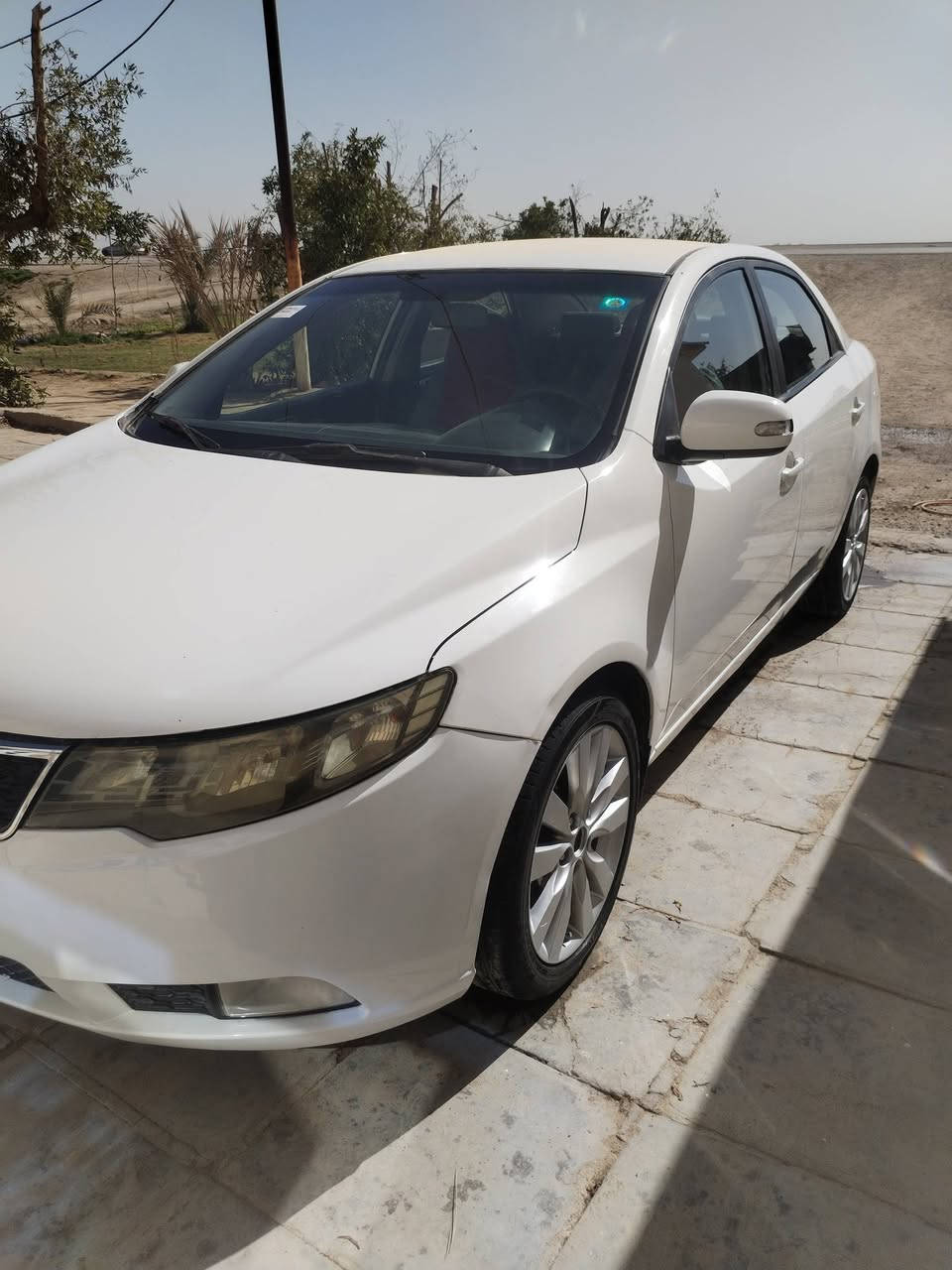 سلام عليكم اخوان
للبيع سيراتو موديل 11 رقم كربلاء دولي مكينه 160
بيه قطعتين صبغ والعتب السعر 95 وبيه مجال قليل سياره جديده وجاهزه
للاستفسار الاتصال *********** مكان السياره
ديوانيه الشاميه قرب تقاطع مفرك غماس
