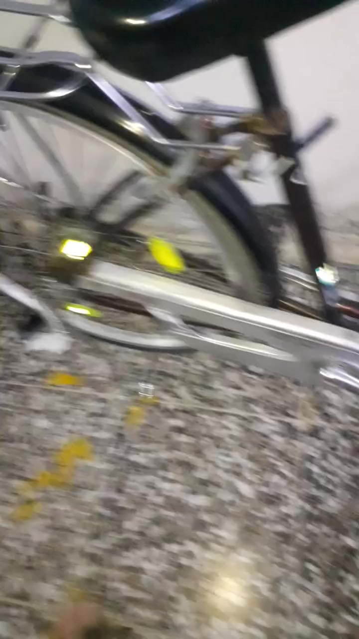 سلام عليكم بايسكل برجستون للبيع مكفول كفالا عامة موديل 2012 السعر 110 حك الجية وبي مجال للطيبين العنوان بغداد البلديات أبو حيدر  الفرع الجاي من المولدة المراسلة خاص دسك تسعين صفارة


**إذا كنت صاحب هذا الإعلان وتريد حذفه لأي سبب، رجاءا أرسل رسالة إلى الدعم الفني**