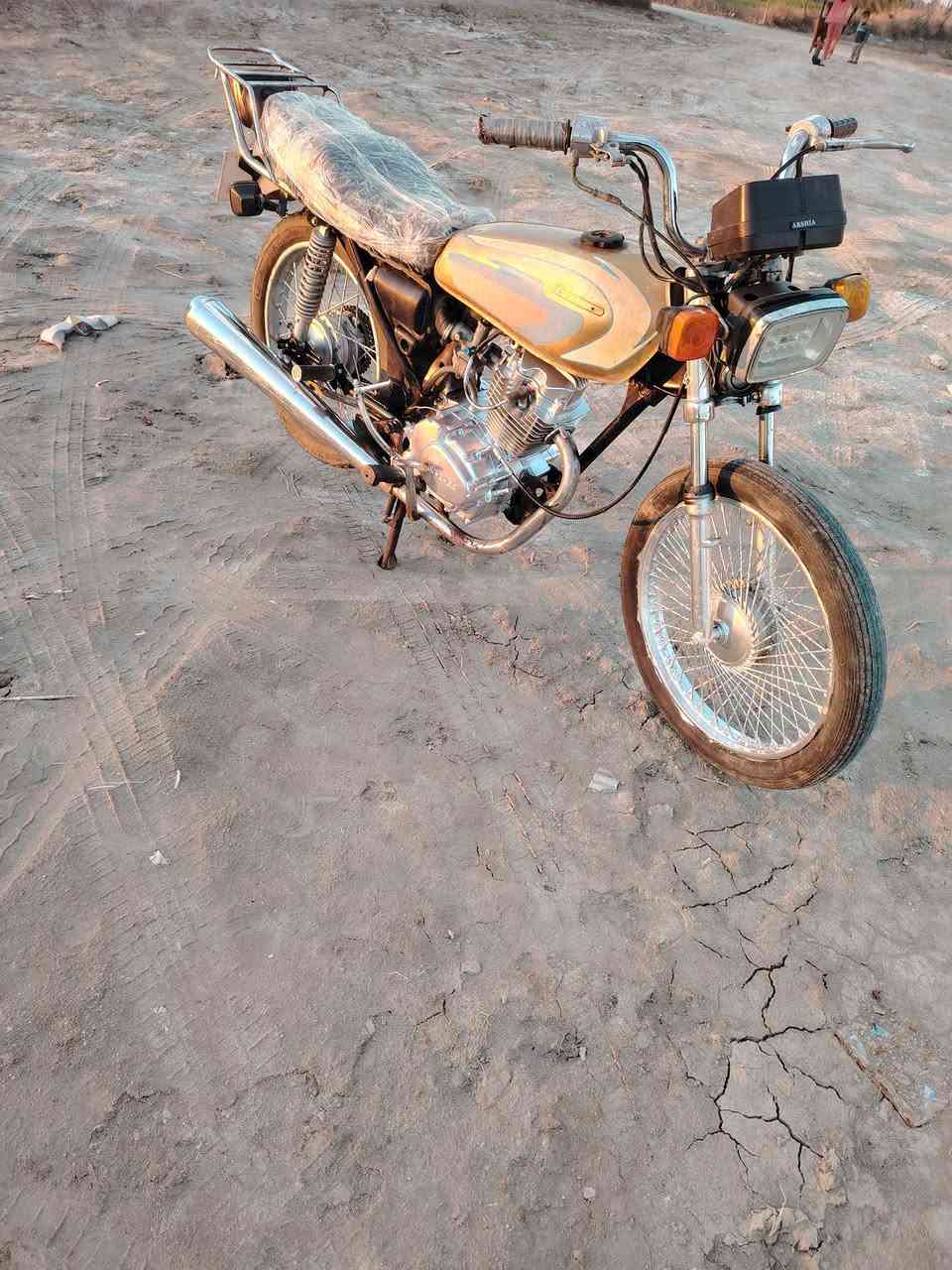 نامه لبيع كلك دراجه اي نقص ما عوزهه مكان غراف سعر 300وبيهه مجال تصال ***********
