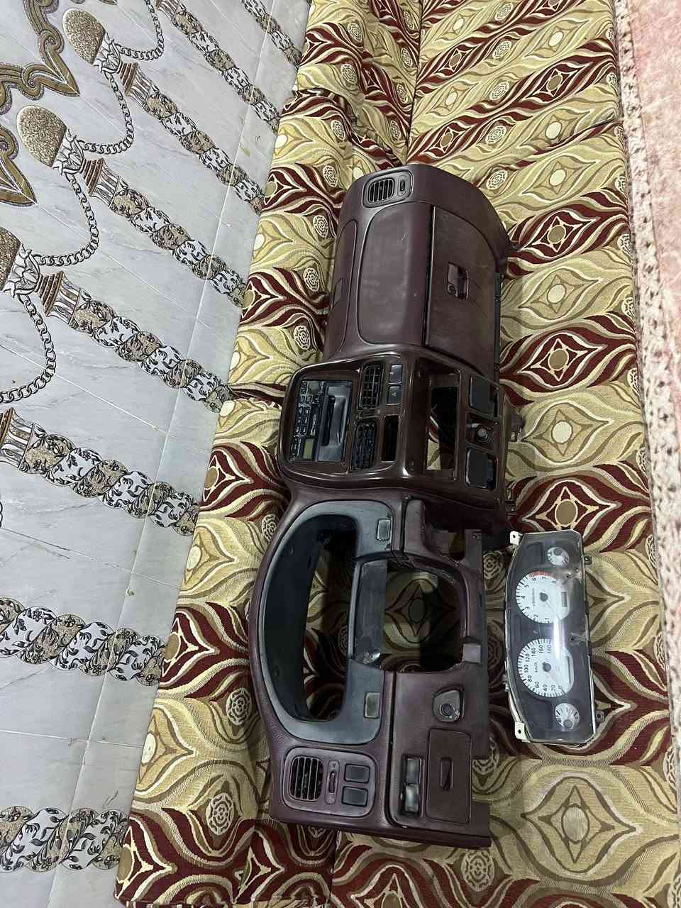 دشبول بيكم نسيان شبوط جديد كلش 
دشبول جديد مكفول لا مكسر ولا مفطر حته لونه جديد
كامل ماناقصه برغي هو و عينه مالته 
لبيع بسعر مناسب 
مكان البصره القرنه 
***********
