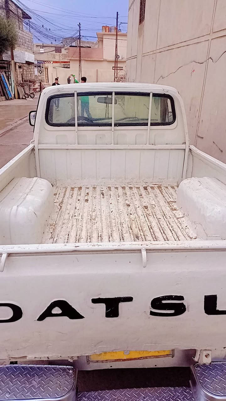 بيكم ٧٩رقم نينوئ صاحبو الشرعي موجود شرط التحويل محرك معمر جديد بيكم مال شغل نكره سلف باتري جديد صطوب دزكات سلف سوبر السعر قفله 11
***********
