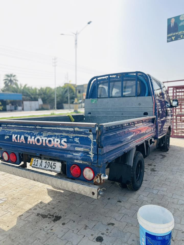 السلام عليكم كيه حمل دبل قماره للبيع موديل 2008 رقم بغداد دولي راعيه يمي بالمشخاب مكينه 3000بريجو جاهزه السياره مكينه كير حداديه تبريد ثلج شاشه السياره مكفوله من الضربه السعر 85 وبيه مجال المكان نجف مشخاب الرقم ***********
